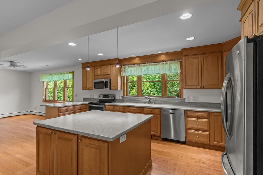 4700 Old Post Road Charlestown, RI 02813 - Photo 6 of 27