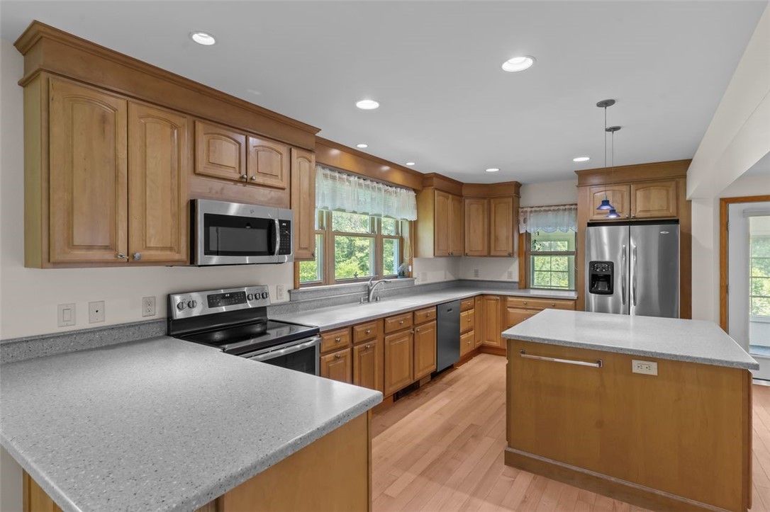 4700 Old Post Road Charlestown, RI 02813 - Photo 7 of 27