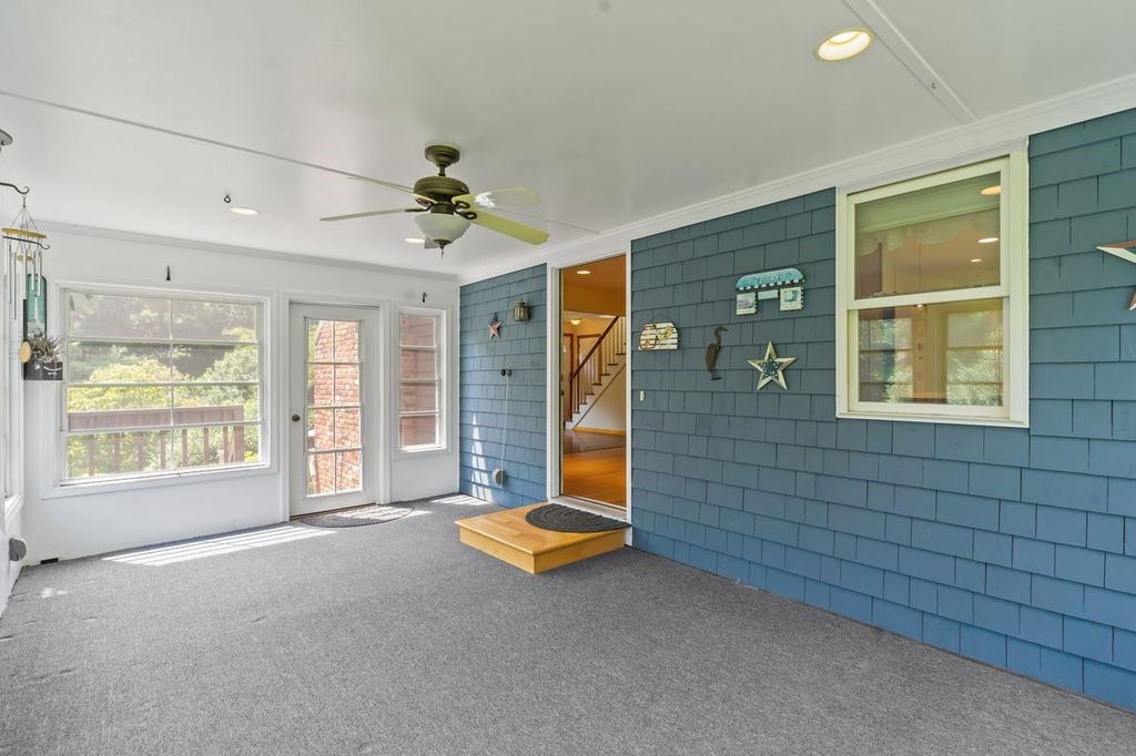 4700 Old Post Road Charlestown, RI 02813 - Photo 9 of 27