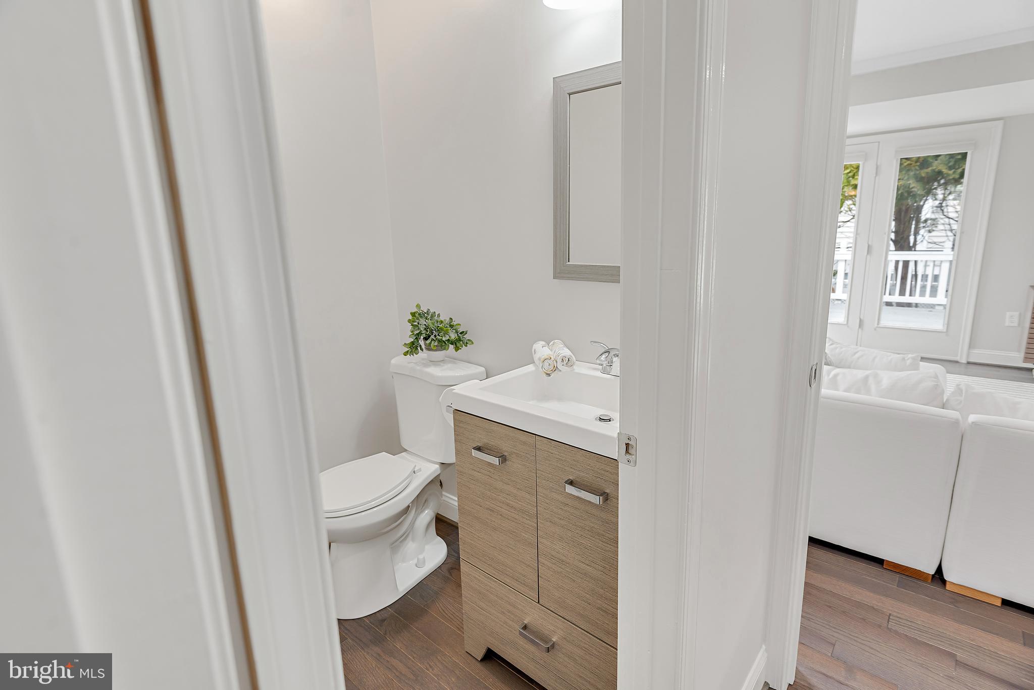 220 Midsummer Circle Gaithersburg, MD 20878 - Photo 29 of 85