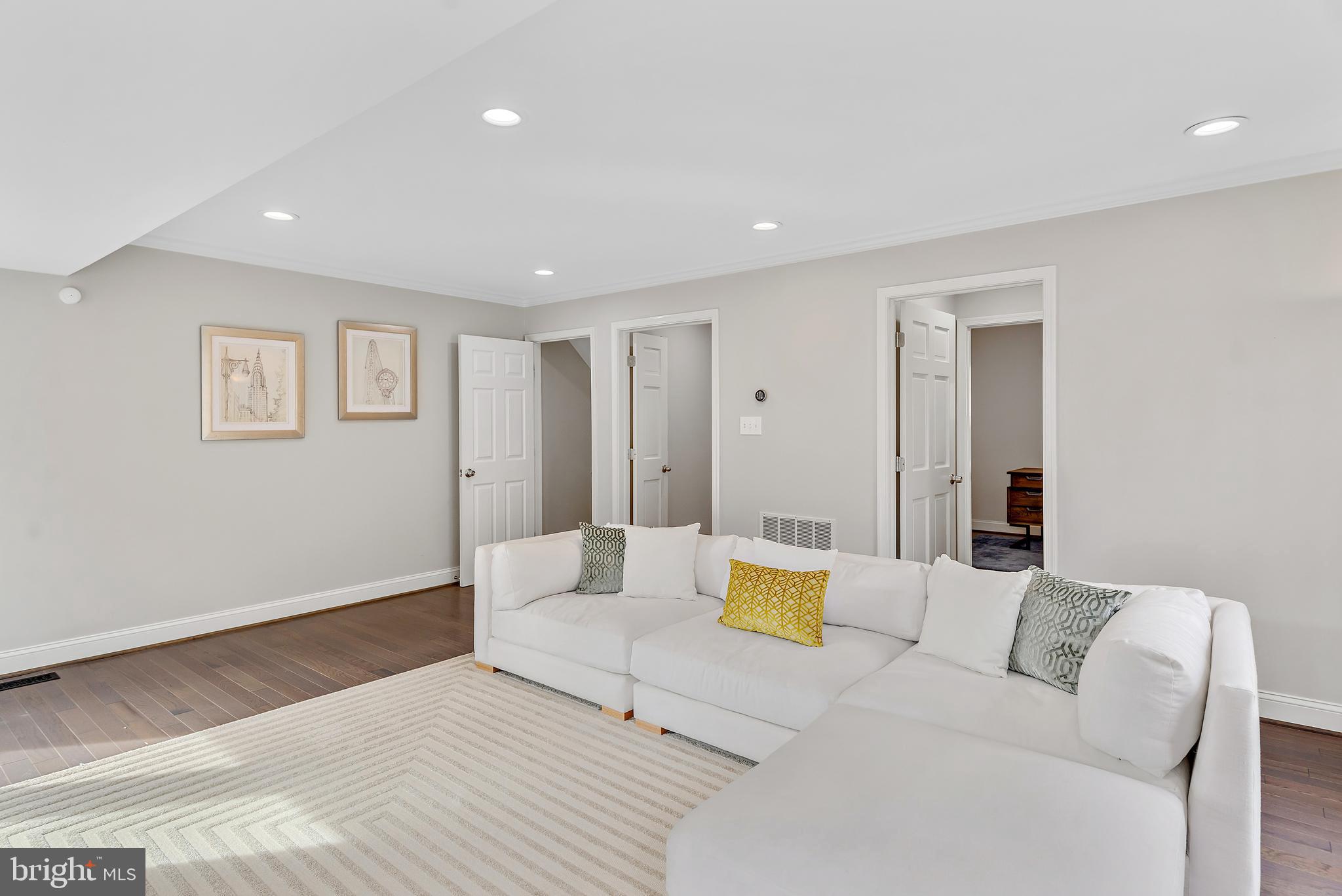 220 Midsummer Circle Gaithersburg, MD 20878 - Photo 34 of 85