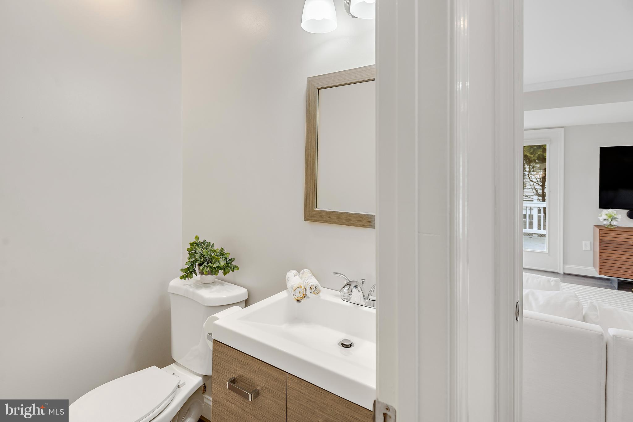 220 Midsummer Circle Gaithersburg, MD 20878 - Photo 36 of 85