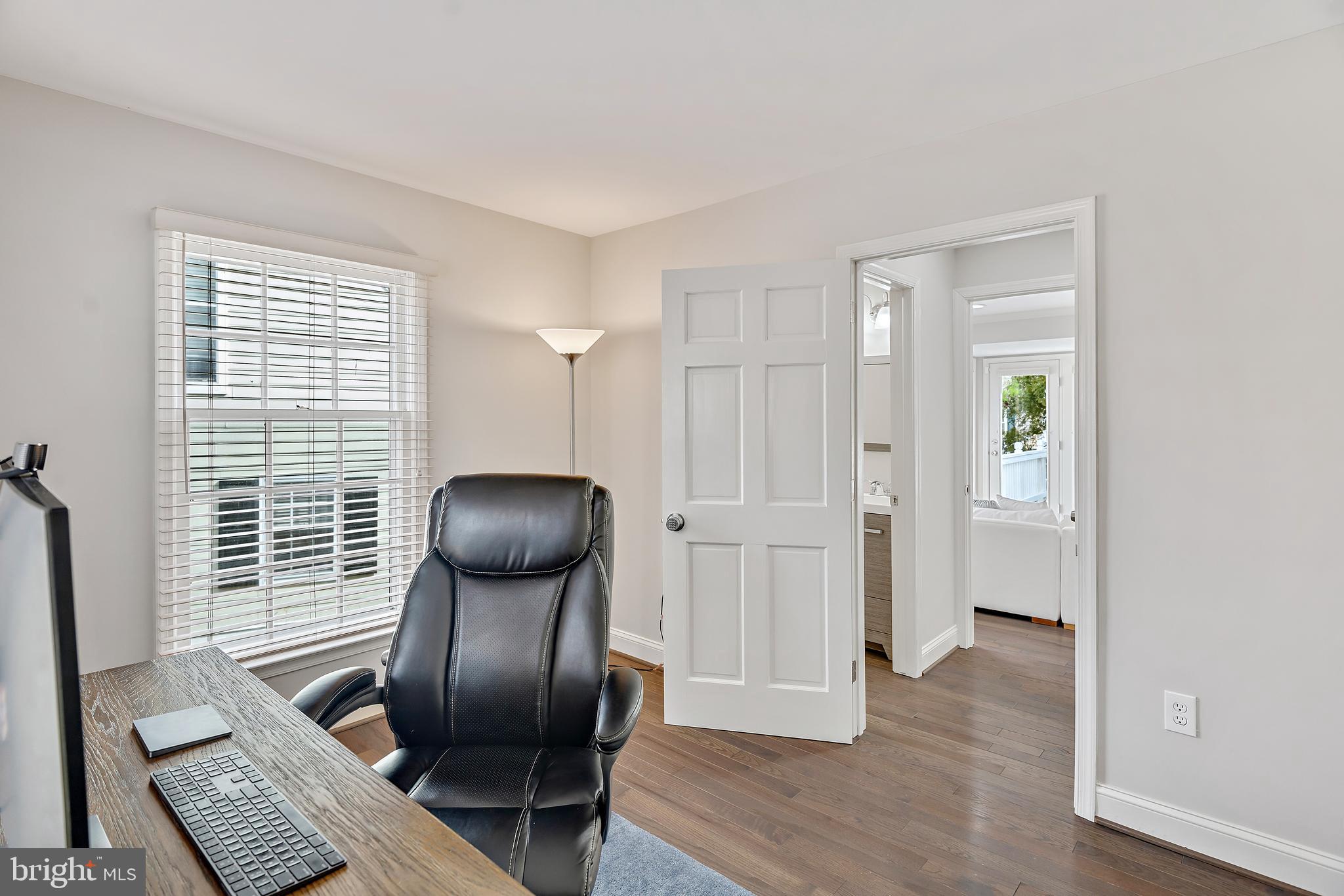 220 Midsummer Circle Gaithersburg, MD 20878 - Photo 38 of 85