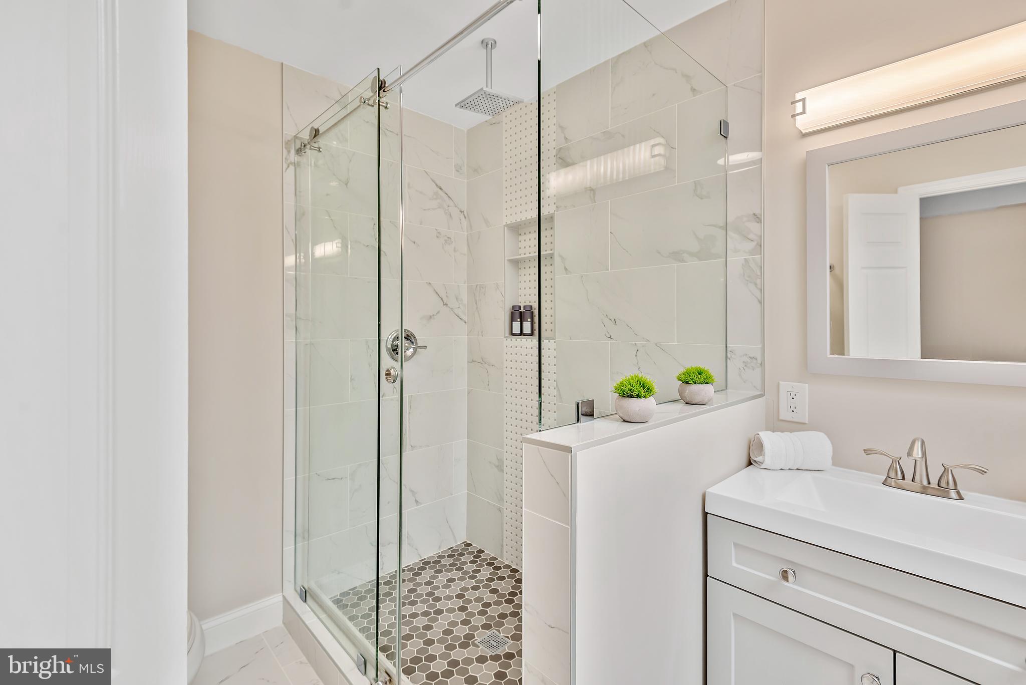 220 Midsummer Circle Gaithersburg, MD 20878 - Photo 50 of 85