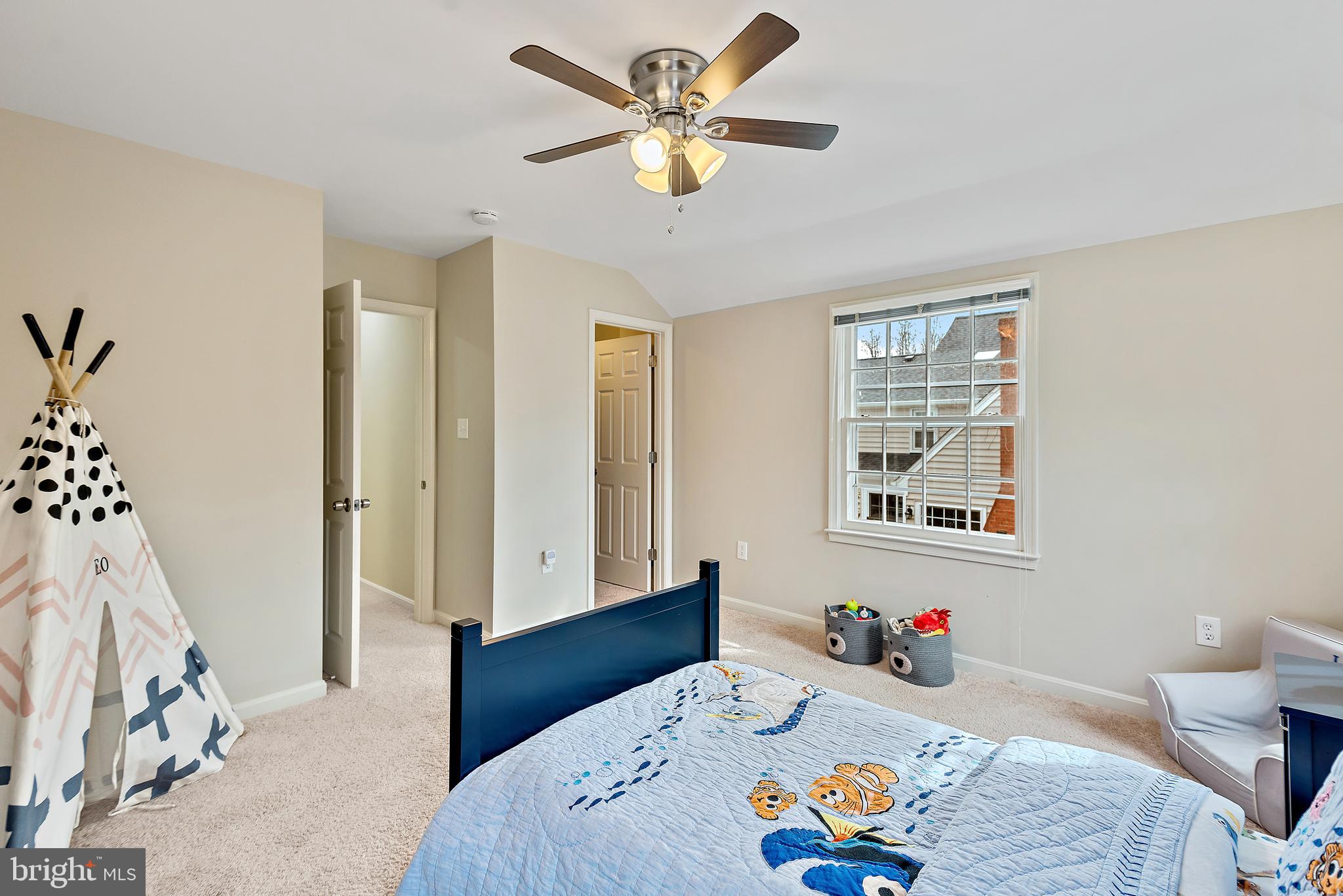 220 Midsummer Circle Gaithersburg, MD 20878 - Photo 62 of 85