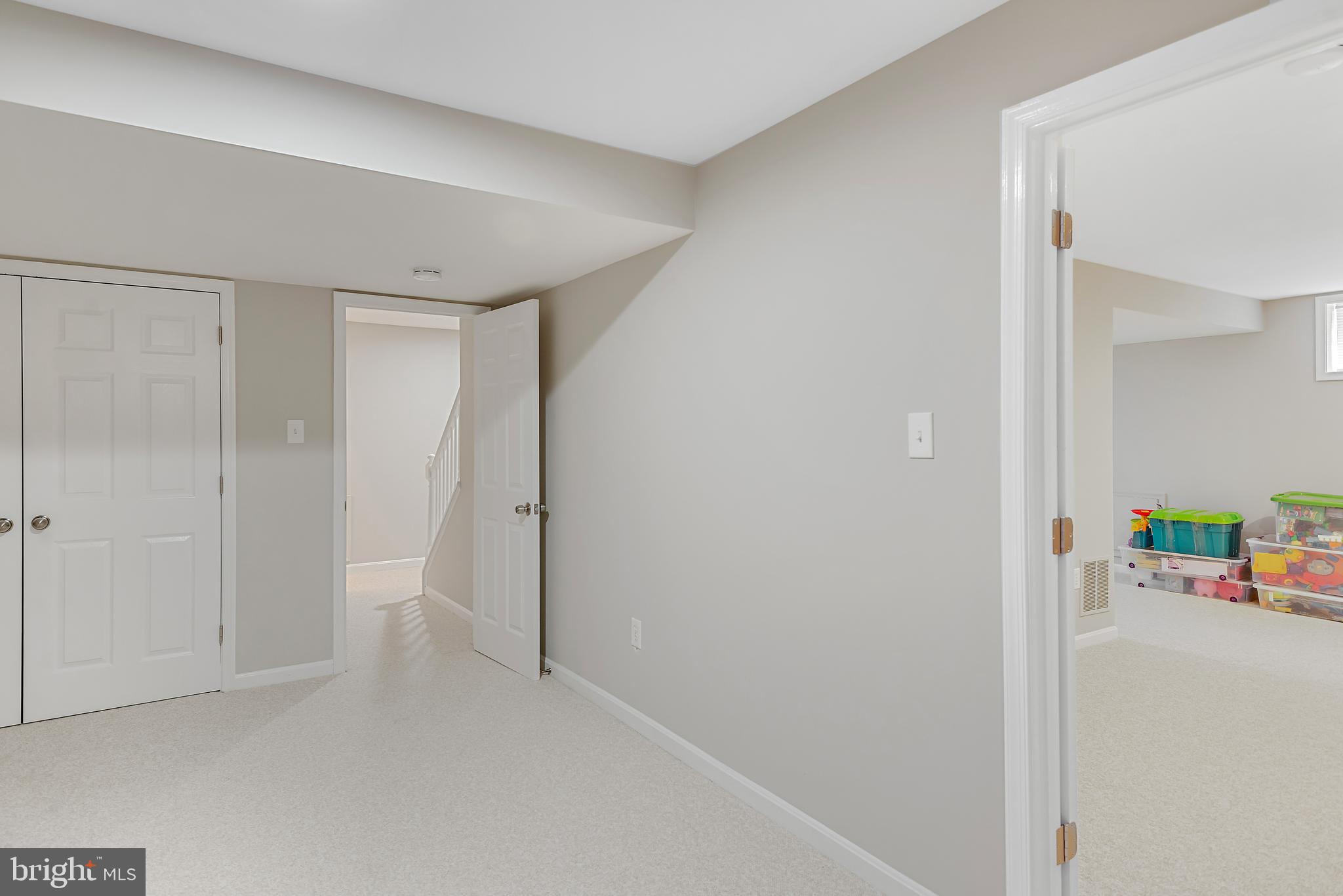 220 Midsummer Circle Gaithersburg, MD 20878 - Photo 74 of 85