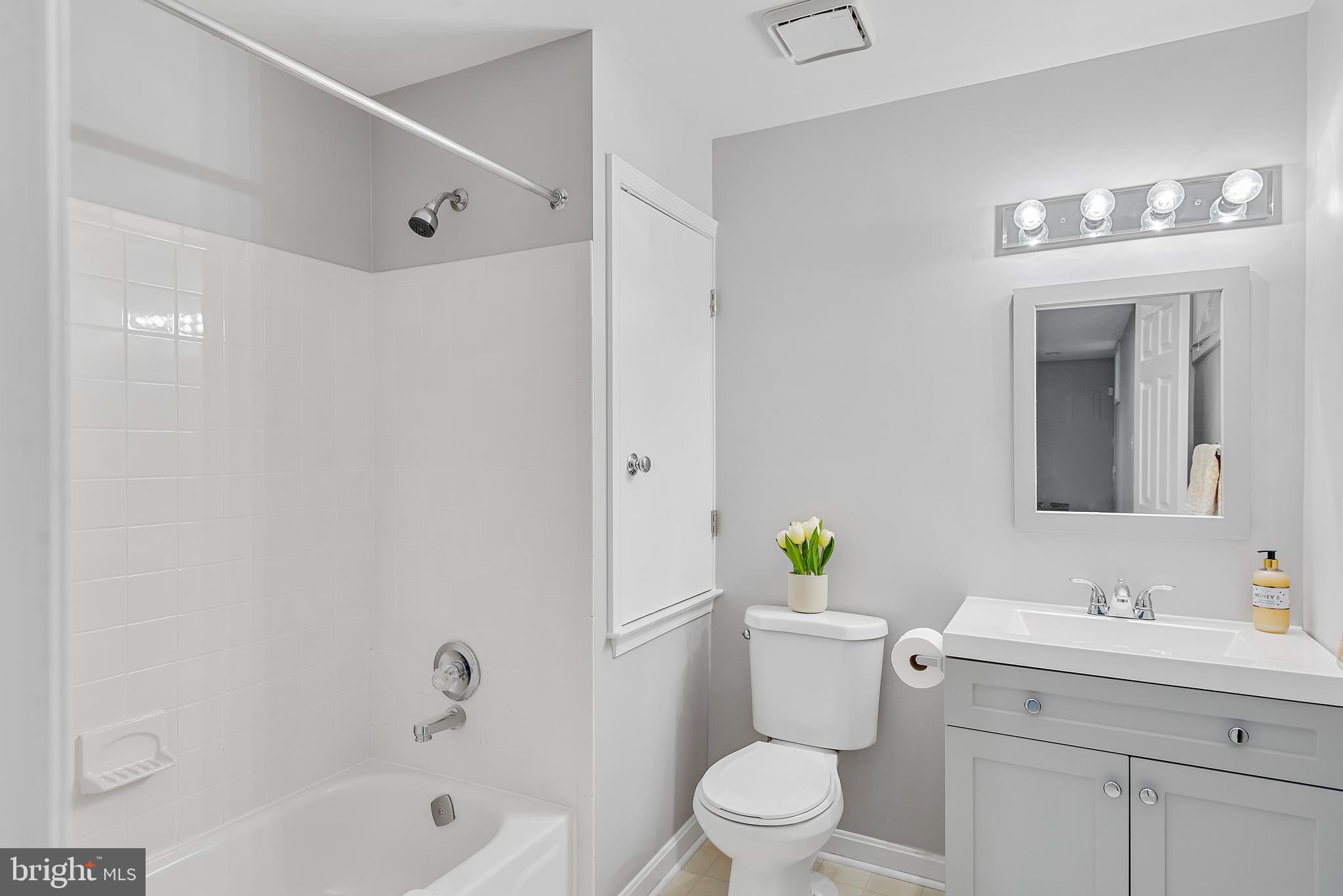 220 Midsummer Circle Gaithersburg, MD 20878 - Photo 75 of 85