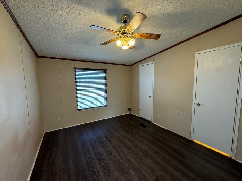 1301 Spring Road Ranger, TX 76470 - Photo 15 of 32