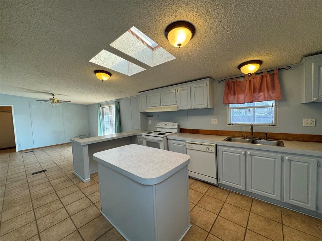 1301 Spring Road Ranger, TX 76470 - Photo 19 of 32