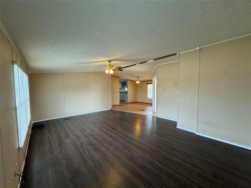 1301 Spring Road Ranger, TX 76470 - Photo 5 of 32