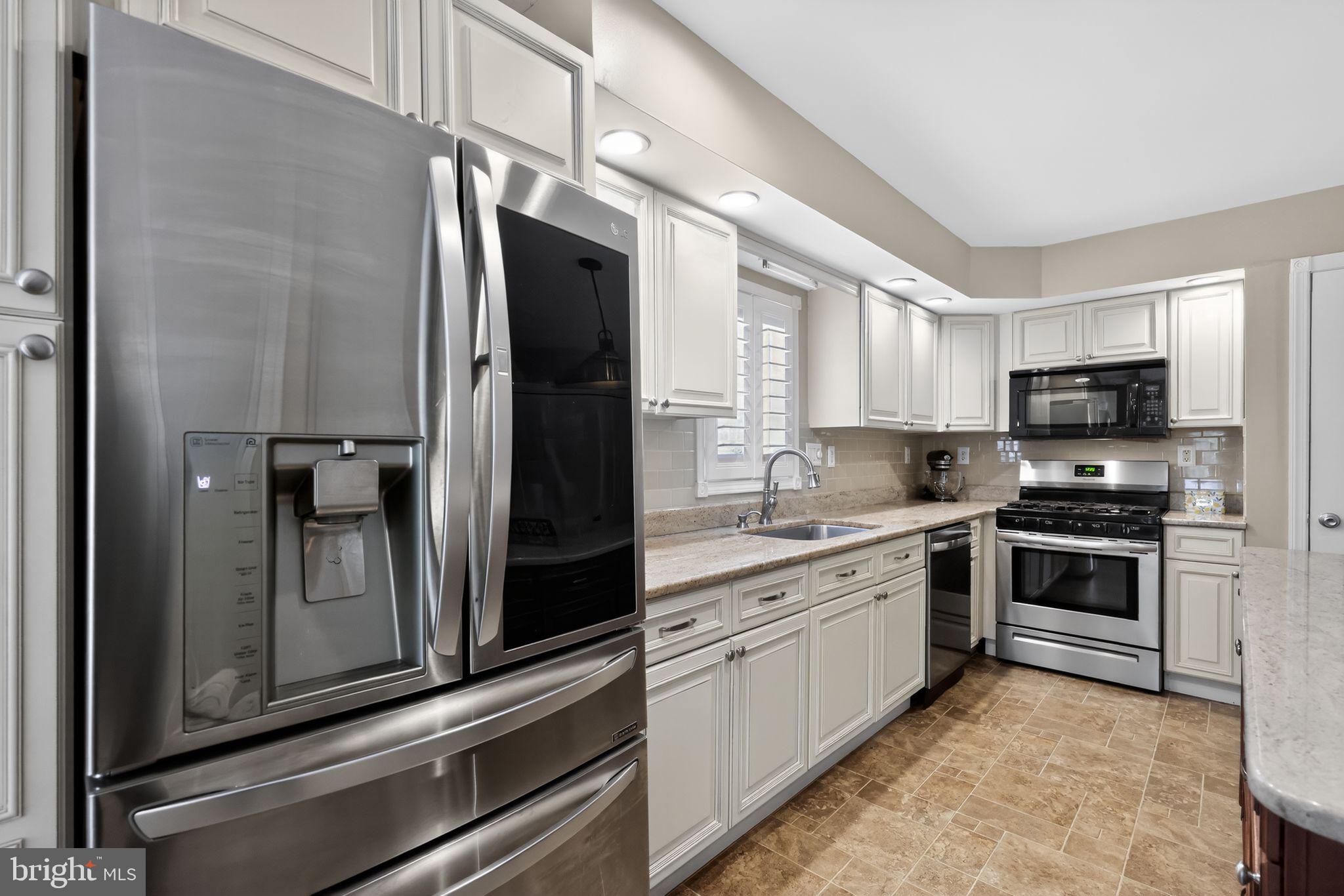 727 Hurffville - Cross Keys Road Sewell, NJ 08080 - Photo 12 of 33