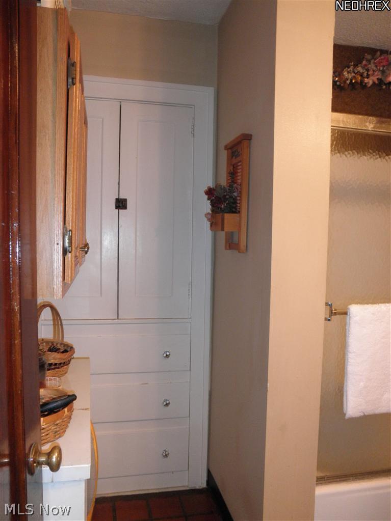 6163 Turney Road Cleveland, OH 44125 - Photo 17 of 25 Gallery Image 17