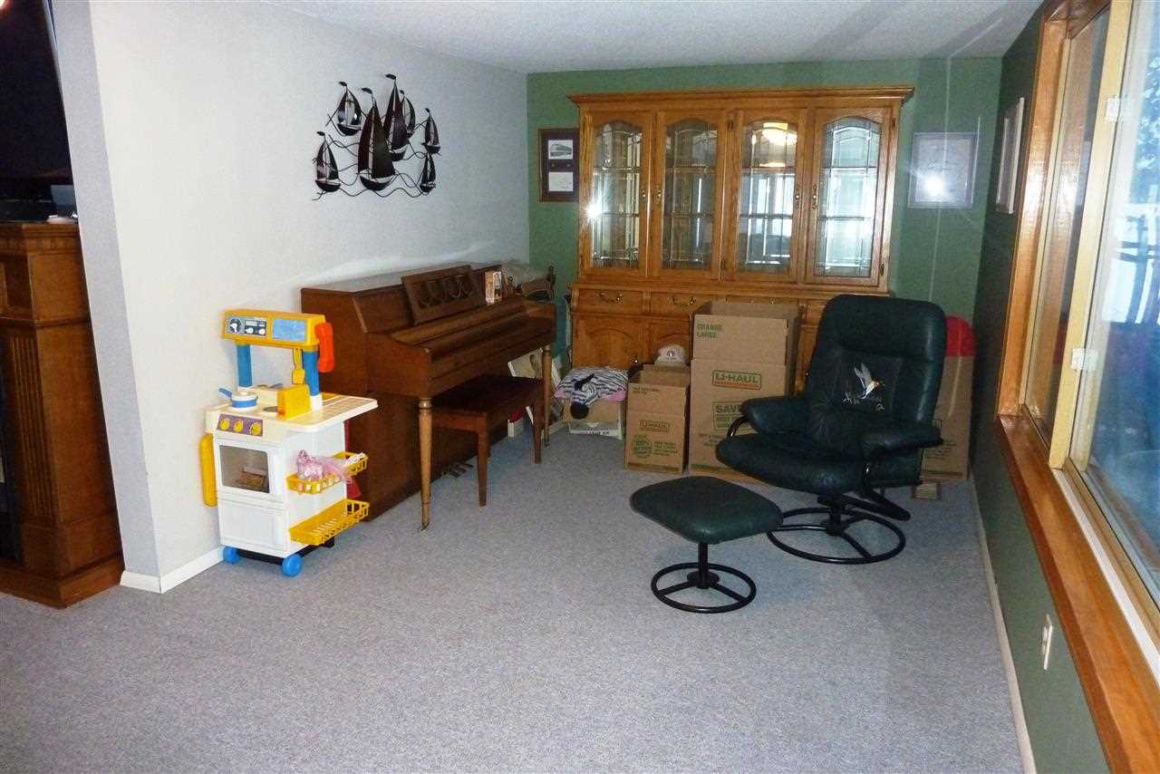 2209 Poets Drive Rochester, IN 46975 - Photo 12 of 23 Gallery Image 12