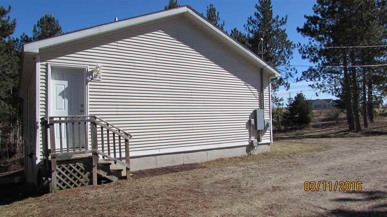 1244 Hoch Road Traverse City, MI 49696 - Photo 12 of 36 1830274-14.JPG
