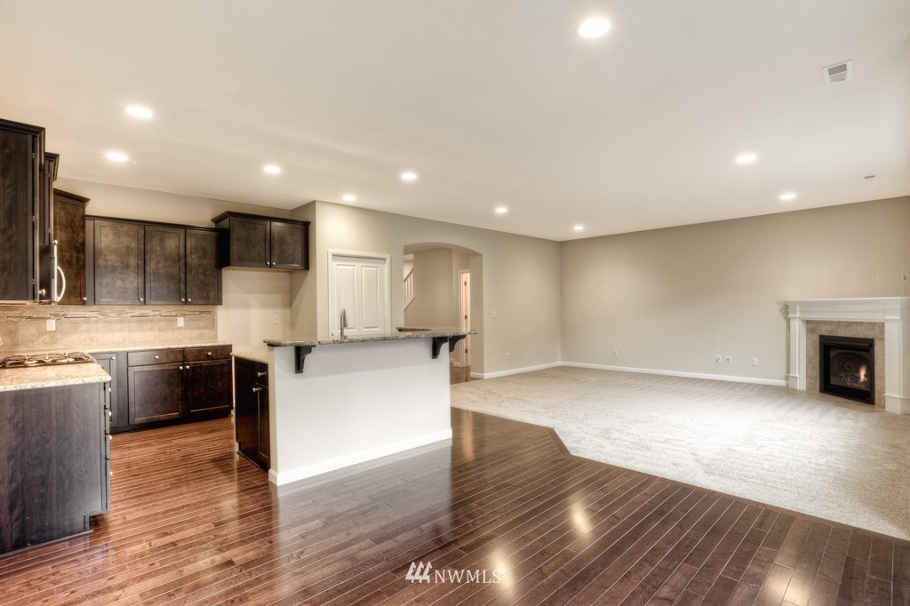 18117 46th Drive Southeast, Unit 10 Bothell, WA 98012 - Photo 2 of 8