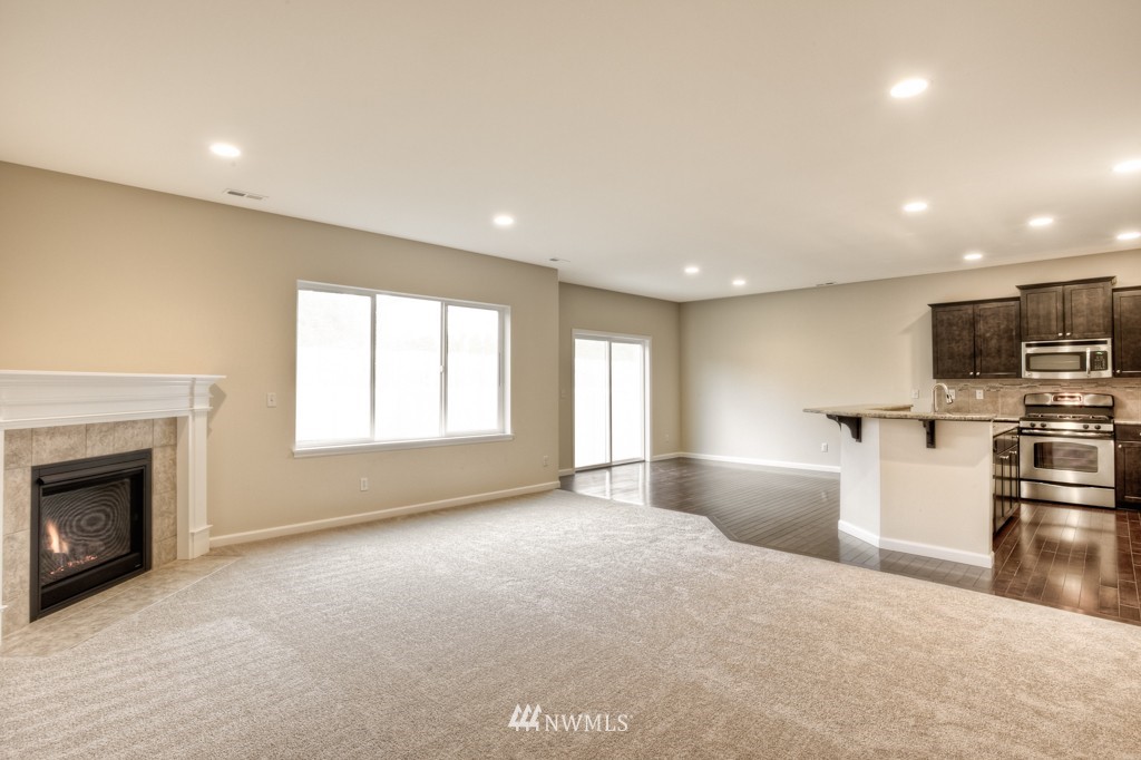 18117 46th Drive Southeast, Unit 10 Bothell, WA 98012 - Photo 3 of 8