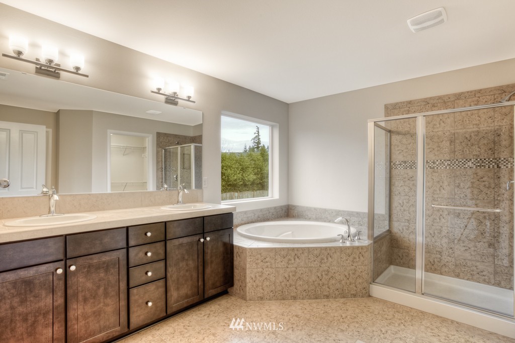 18117 46th Drive Southeast, Unit 10 Bothell, WA 98012 - Photo 6 of 8