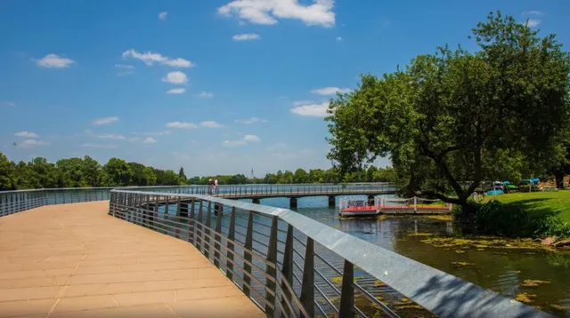 $2,300 | 41 Waller Street, Unit 103, Austin, TX 78702