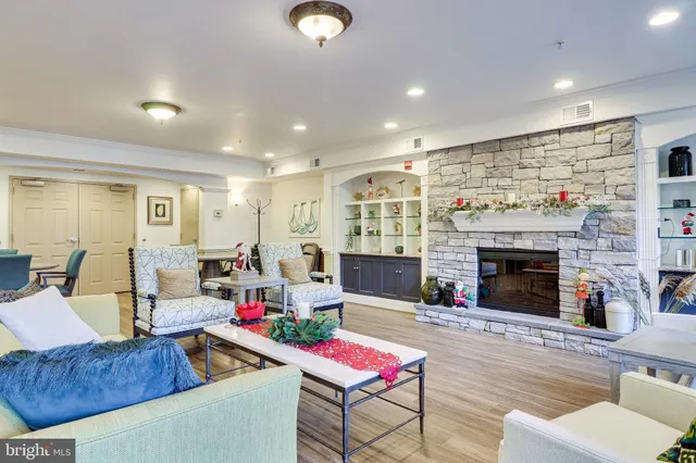 $468,818 | 2903 Saintsbury Plaza, Unit 405, Fairfax, VA 22031