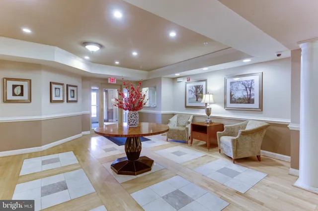 $468,818 | 2903 Saintsbury Plaza, Unit 405, Fairfax, VA 22031