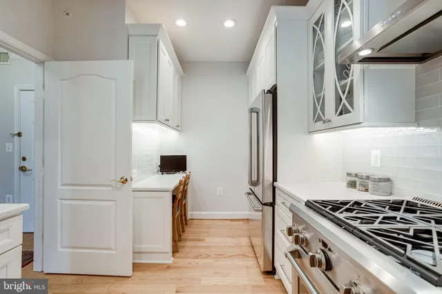 $468,818 | 2903 Saintsbury Plaza, Unit 405, Fairfax, VA 22031