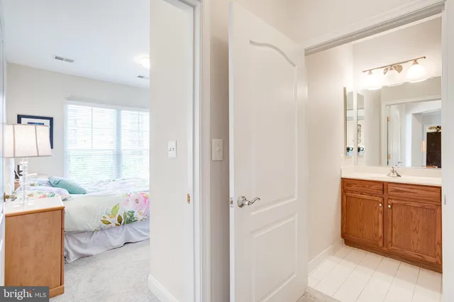 $468,818 | 2903 Saintsbury Plaza, Unit 405, Fairfax, VA 22031