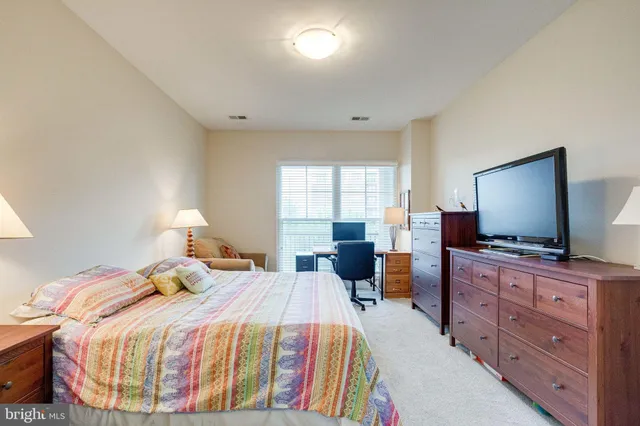$468,818 | 2903 Saintsbury Plaza, Unit 405, Fairfax, VA 22031