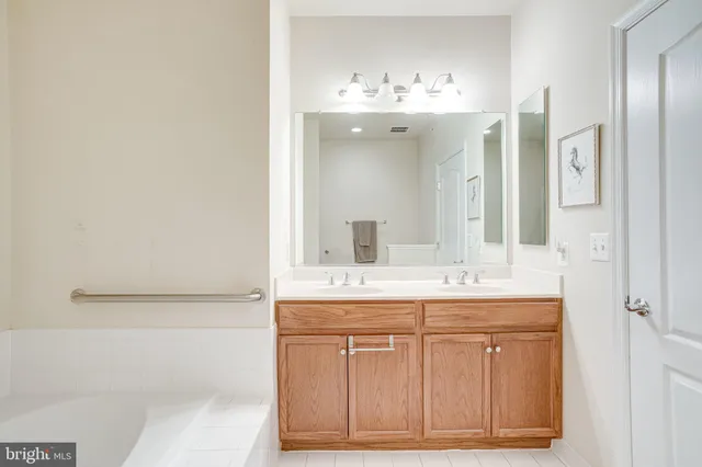 $468,818 | 2903 Saintsbury Plaza, Unit 405, Fairfax, VA 22031