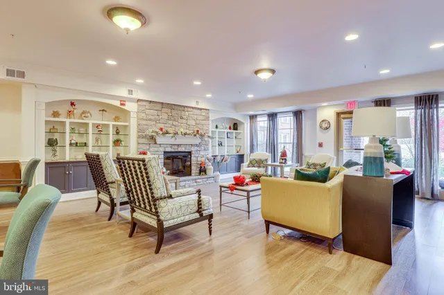 $468,818 | 2903 Saintsbury Plaza, Unit 405, Fairfax, VA 22031