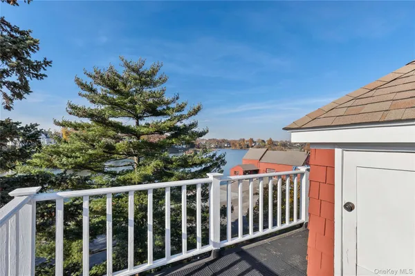 $9,250,000 | 191 Kirby Lane, Rye, NY 10580
