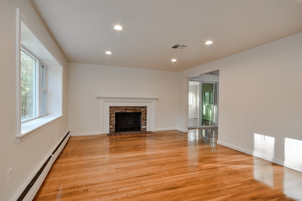 8 Anthony Road Wayland, MA 01778 - Photo 4 of 30