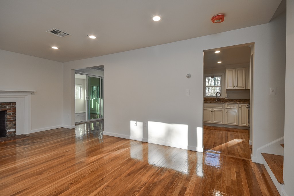 8 Anthony Road Wayland, MA 01778 - Photo 5 of 30