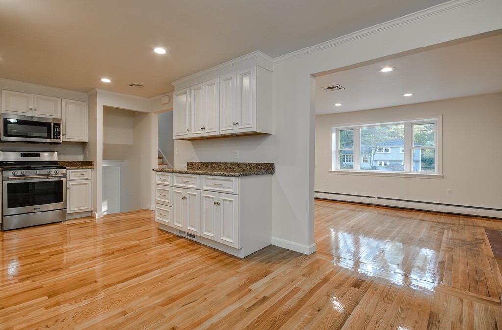 8 Anthony Road Wayland, MA 01778 - Photo 8 of 30