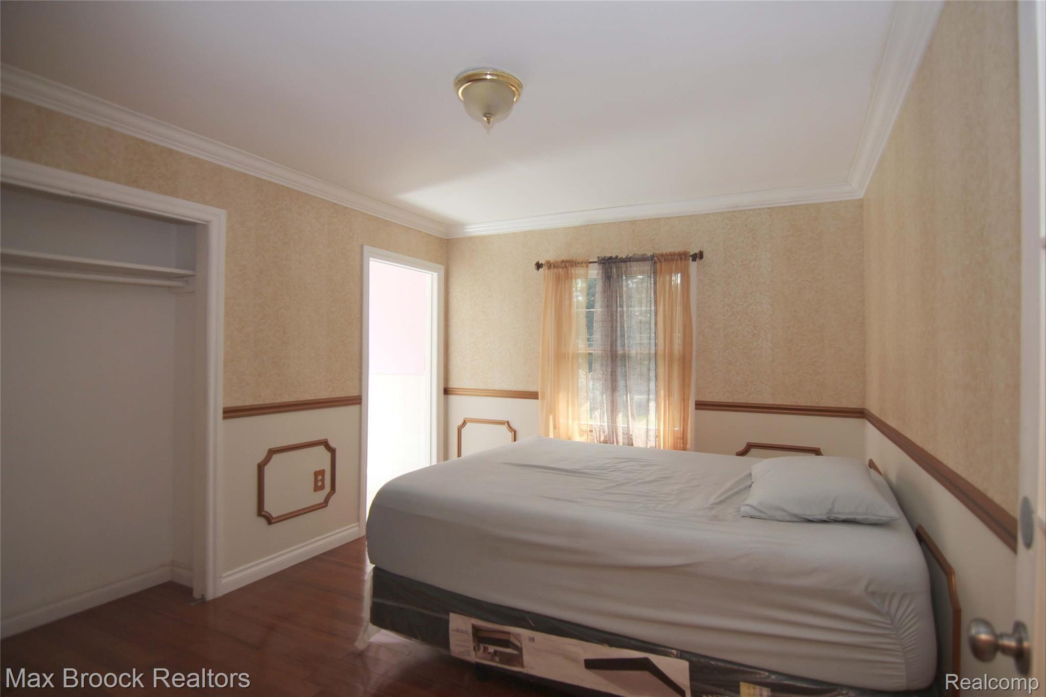 31462 Curtis Road Livonia, MI 48152 - Photo 20 of 38 Bedroom 2