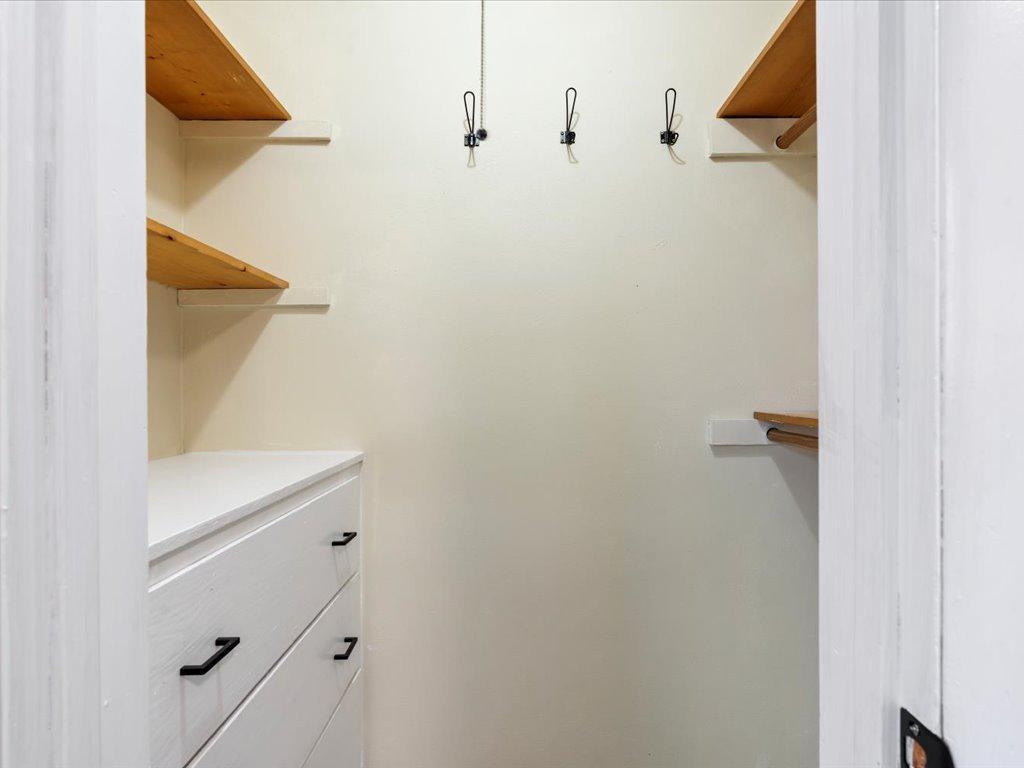 801 5th Street Northeast Staples, MN 56479 - Photo 15 of 32