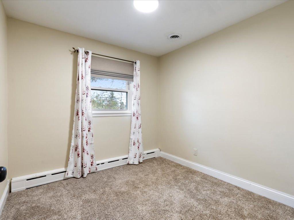 801 5th Street Northeast Staples, MN 56479 - Photo 18 of 32