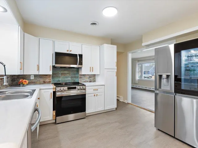 $269,900 | 801 5th Street Northeast, Staples, MN 56479