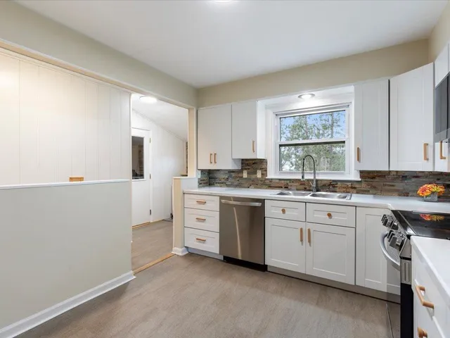 $269,900 | 801 5th Street Northeast, Staples, MN 56479