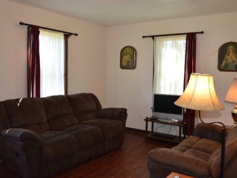 69 Roussin Road Newport, ME 04953 - Photo 10 of 34 Living Room.