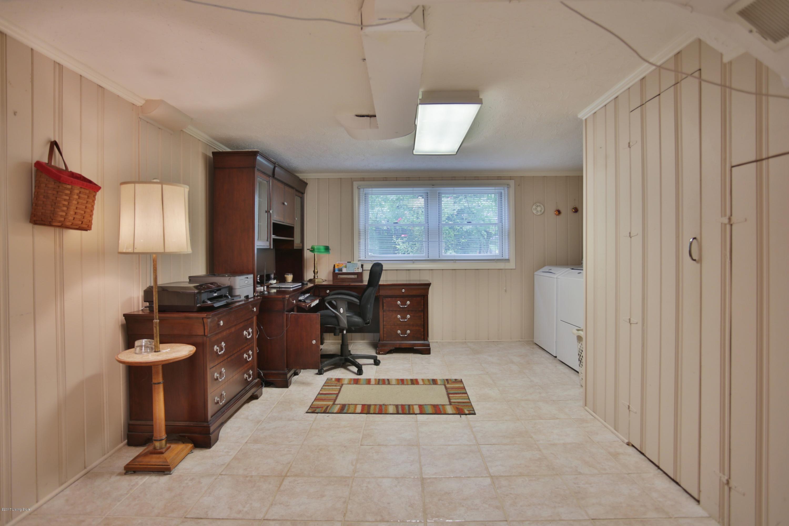 4220 Dolphin Road Louisville, KY 40220 - Photo 23 of 28 23
