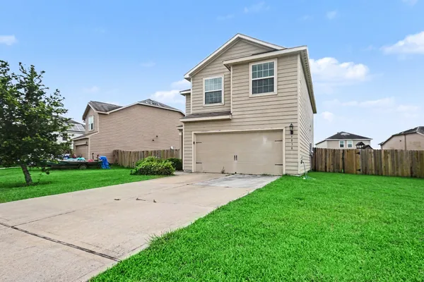 $249,900 | 6038 Coral Cove Road, Cove, TX 77523