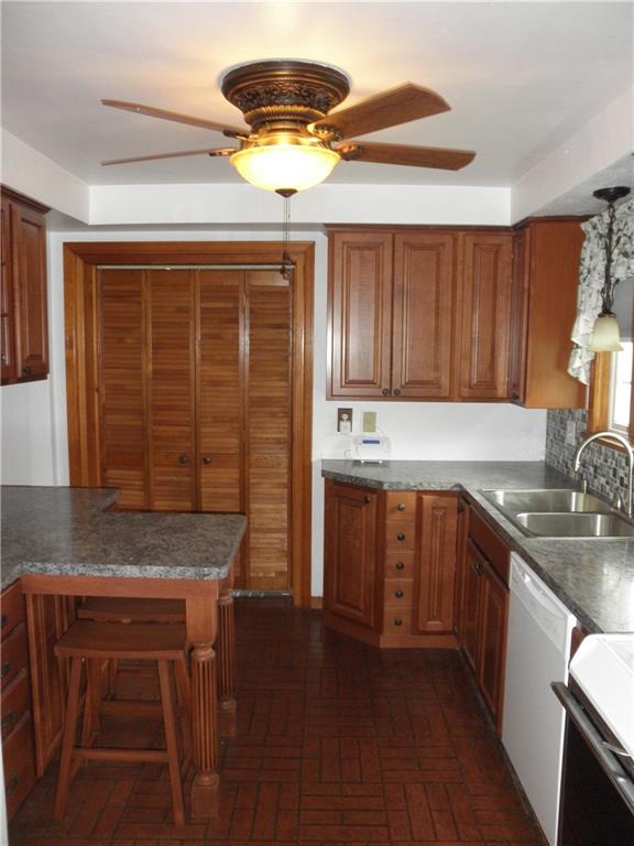 284 Munntown Road Eighty Four, PA 15330 - Photo 12 of 18 Gallery Image 12