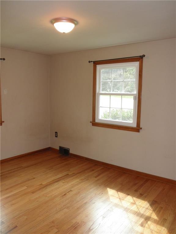 284 Munntown Road Eighty Four, PA 15330 - Photo 8 of 18 Gallery Image 8