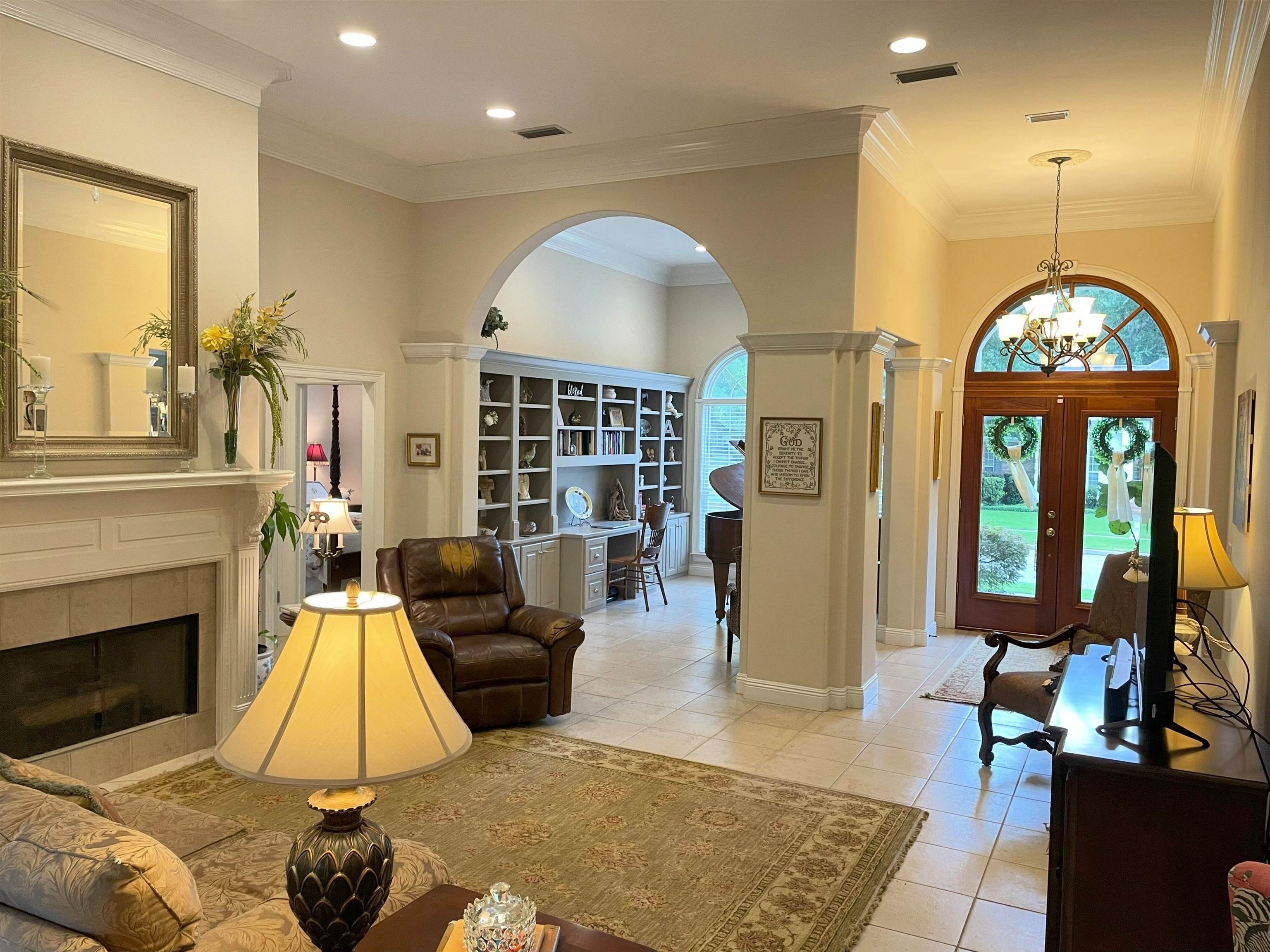 9849 Aspen Circle Daphne, AL 36527 - Photo 9 of 32 Entrance Foyer