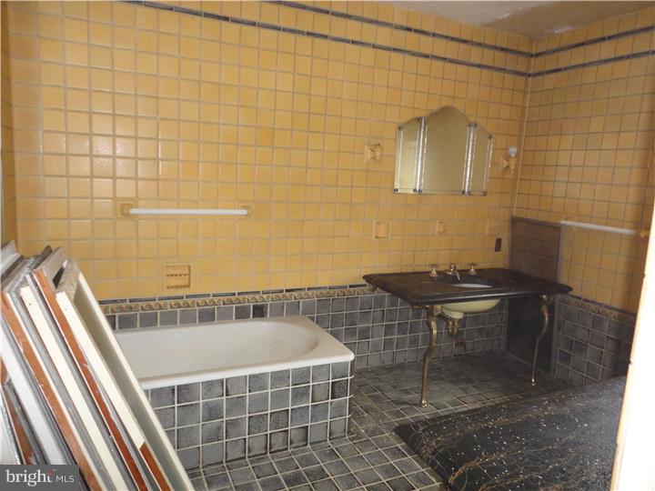 308 Ingeborg Road Wynnewood, PA 19096 - Photo 14 of 25 Master Bathroom