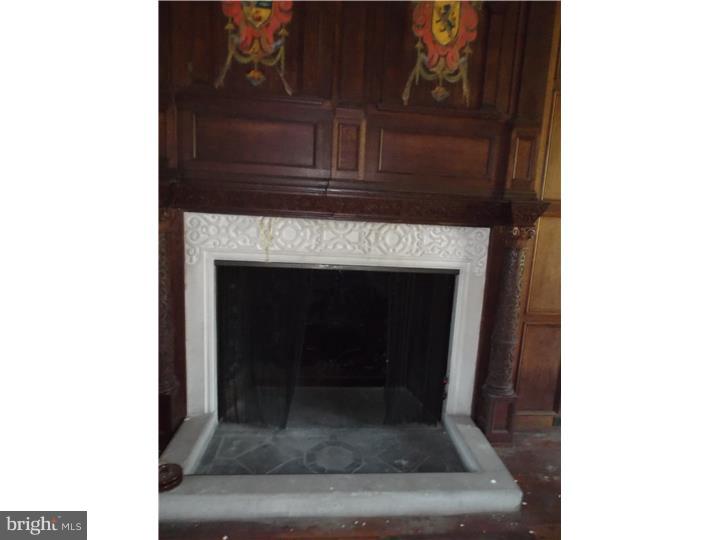 308 Ingeborg Road Wynnewood, PA 19096 - Photo 7 of 25 Living Room
