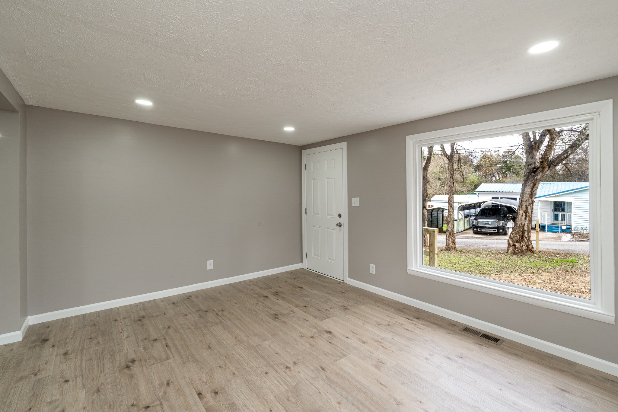 115 Cameron Drive Fayetteville, TN 37334 - Photo 4 of 24