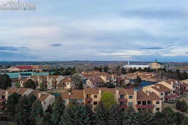 $379,900 | 3427 Trenary Lane, Colorado Springs, CO 80918