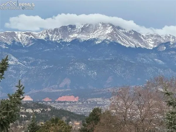 $379,900 | 3427 Trenary Lane, Colorado Springs, CO 80918