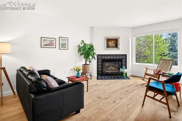 $379,900 | 3427 Trenary Lane, Colorado Springs, CO 80918